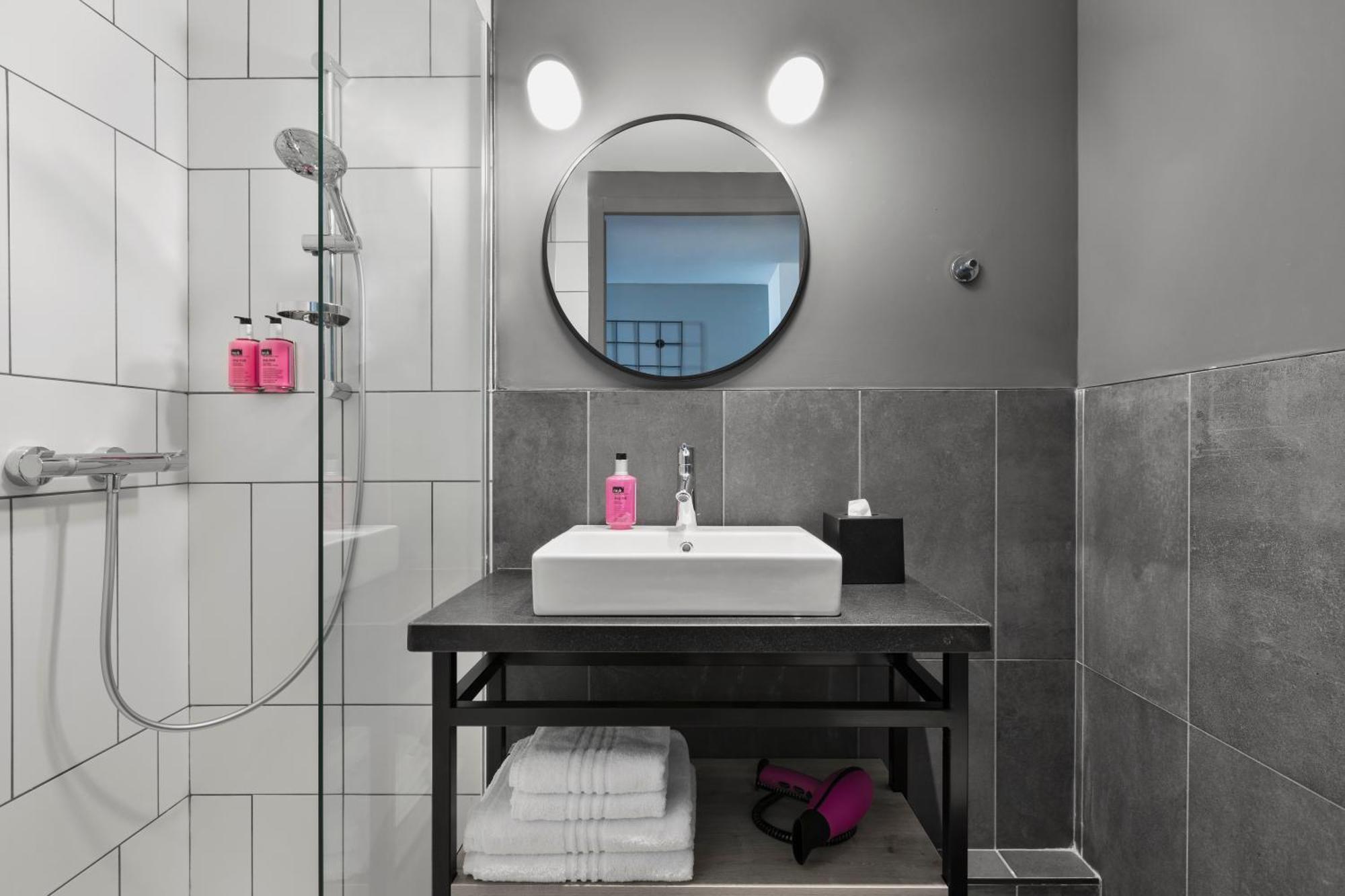 Hotel Moxy La Ciotat Exterior foto
